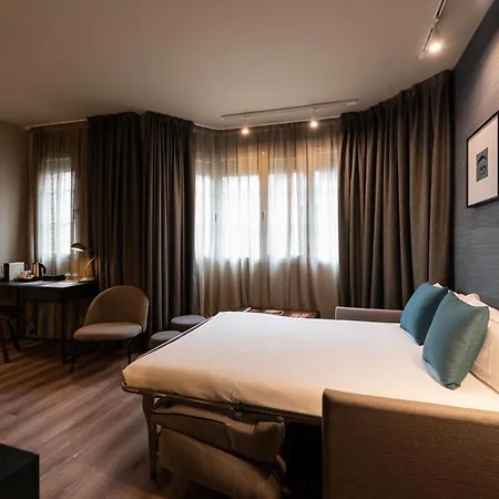 Atenea Rekord Suites Barcelona-2